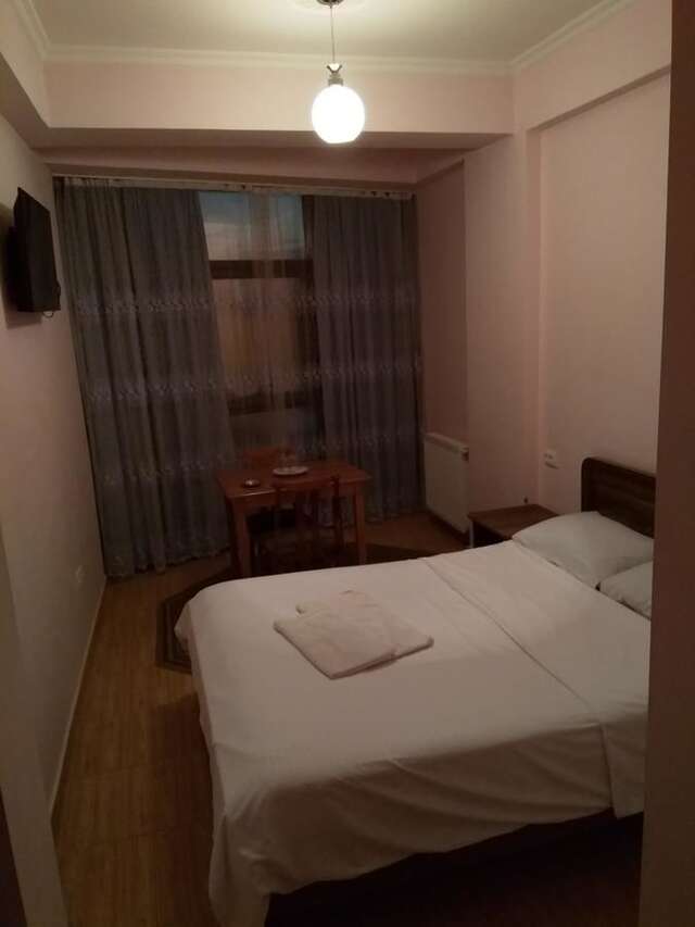 Отель NNN Tourist Кутаиси-14